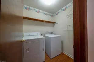 1048 Beecher Rd, Winston-Salem, NC 27104 - Photo 43