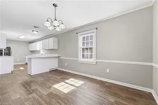 3402 Edgefield Rd, Greensboro, NC 27409 - Photo 33