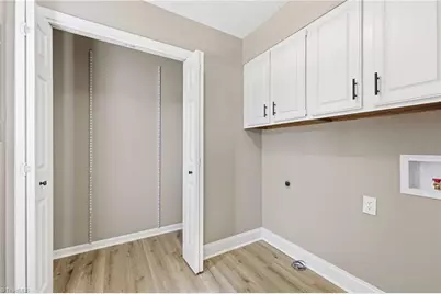3402 Edgefield Road, Greensboro, NC 27409 - Photo 23