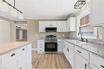 3402 Edgefield Road, Greensboro, NC 27409 - Photo 21