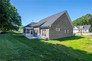 438 Fernwood Dr, Yadkinville, NC 27055 - Photo 25