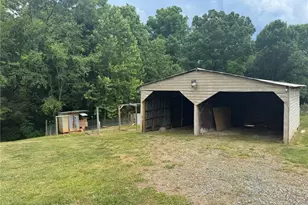 3028 Quaker Church Rd, Pinnacle, NC 27043 - Photo 31