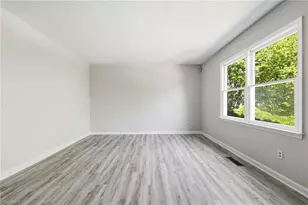 3319 Argyle Ln, Greensboro, NC 27406 - Photo 5