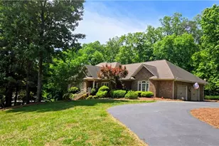 7035 Skylark Rd, Pfafftown, NC 27040 - Photo 37