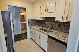 3226 Bermuda Village Dr, Bermuda Run, NC 27006 - Photo 11