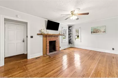 414 S Maple Street, Graham, NC 27253 - Photo 3