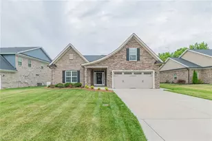 403 Freemont Dr, Thomasville, NC 27370 - Photo 1