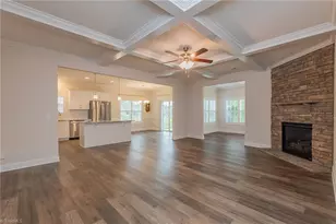 403 Freemont Dr, Thomasville, NC 27370 - Photo 21