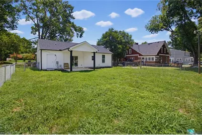 410 S Fayetteville Street, Liberty, NC 27298 - Photo 25