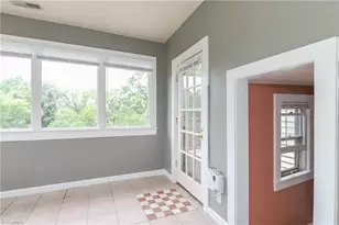 1025 W End Blvd, Winston-Salem, NC 27101 - Photo 13