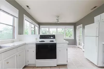 1025 West End Boulevard, Winston-Salem, NC 27101 - Photo 7