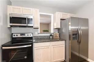 5805 Battery Dr, Greensboro, NC 27409 - Photo 13