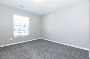 5805 Battery Dr, Greensboro, NC 27409 - Photo 15