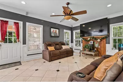 2912 Nabors Road, Greensboro, NC 27405 - Photo 11