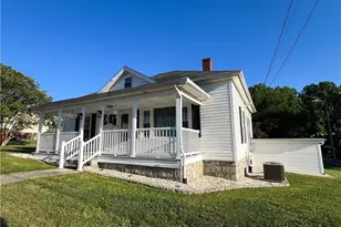 641 Sunset Dr, Mount Airy, NC 27030 - Photo 3