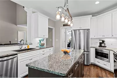 7501 Monty Drive, Kernersville, NC 27284 - Photo 7
