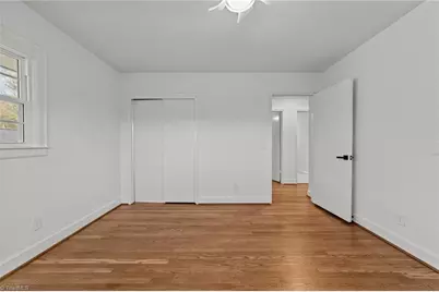 212 W Cornwallis Drive, Greensboro, NC 27408 - Photo 37