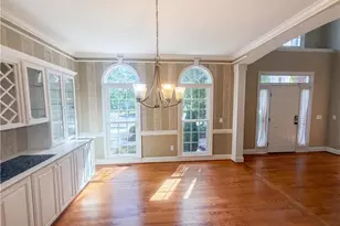 5210 Flintrock Ct, Greensboro, NC 27455 - Photo 9