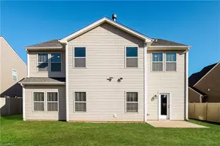 5519 Hardie Farm Dr, Greensboro, NC 27405 - Photo 15