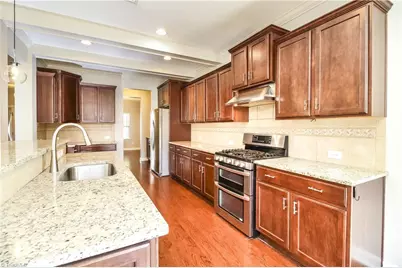 5519 Hardie Farm Drive, Greensboro, NC 27405 - Photo 9