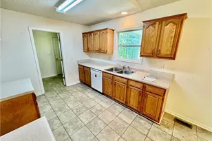 2391 Bellemeade St, High Point, NC 27263 - Photo 17