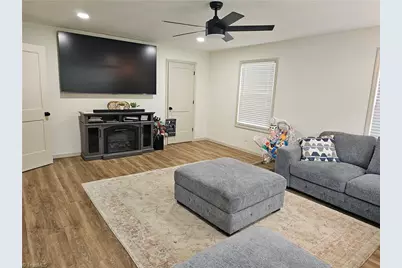 115 Cornelius Avenue, Mount Airy, NC 27030 - Photo 9