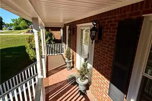 411 Williams Meadow Ln, Winston-Salem, NC 27127 - Photo 9
