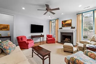 6 Blakeney Pl, Greensboro, NC 27408 - Photo 9