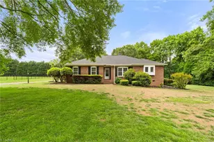 211 Hidden Creek Dr, Advance, NC 27006 - Photo 5