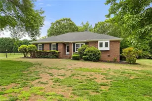 211 Hidden Creek Dr, Advance, NC 27006 - Photo 3