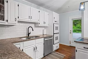 1 Anson Cir, Greensboro, NC 27407 - Photo 3