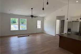 113 Hillside Dr, Thomasville, NC 27360 - Photo 3