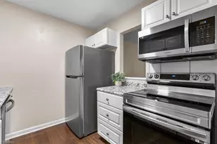 5611 Hornaday Rd, Greensboro, NC 27409 - Photo 11