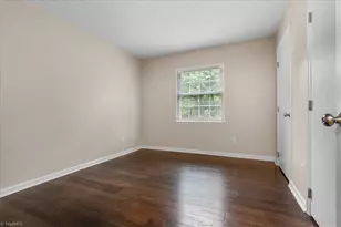 5611 Hornaday Rd, Greensboro, NC 27409 - Photo 17