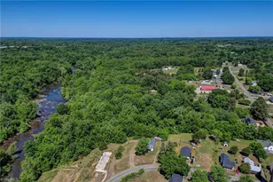 2102 Carolina Mill Rd, Burlington, NC 27217 - Photo 33