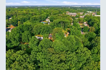 606 Leawood Drive, Greensboro, NC 27410 - Photo 37