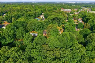606 Leawood Dr, Greensboro, NC 27410 - Photo 37