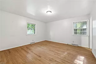 606 Leawood Dr, Greensboro, NC 27410 - Photo 11