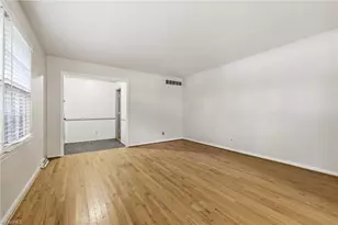 606 Leawood Dr, Greensboro, NC 27410 - Photo 17