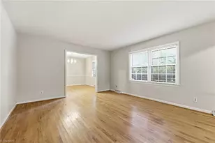 606 Leawood Dr, Greensboro, NC 27410 - Photo 15