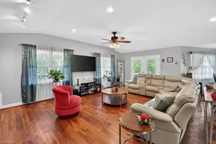1102 Bear Crk Ln, Pinnacle, NC 27043 - Photo 7