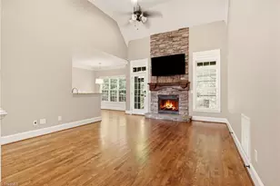 4693 Kellys Trail Ct, Winston-Salem, NC 27101 - Photo 5