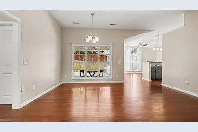 3209 Bardwell Road, Greensboro, NC 27410 - Photo 9