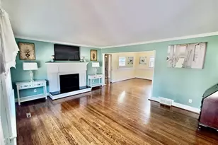 590 N Peace Haven Rd, Winston-Salem, NC 27104 - Photo 3