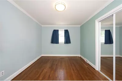 590 N Peace Haven Road, Winston-Salem, NC 27104 - Photo 25