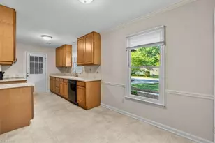 3506 Park Hill Dr, Greensboro, NC 27410 - Photo 19