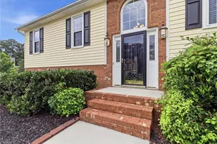 5505 Cornerstaff Dr, Greensboro, NC 27407 - Photo 29