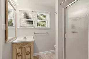 310 E Holly Hill Rd, Thomasville, NC 27360 - Photo 25