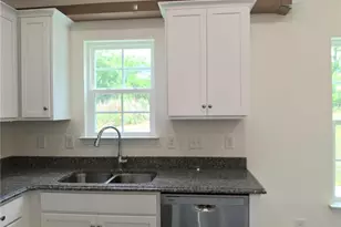 275 Plains Dr, Burlington, NC 27217 - Photo 3
