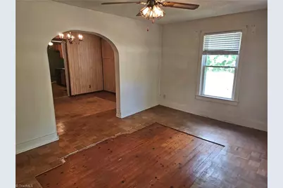 3021 Branderwood Drive, Greensboro, NC 27406 - Photo 9